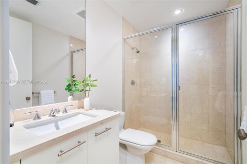 Condo in Miami Beach, Florida, 3 bedrooms  № 2075812 - photo 16