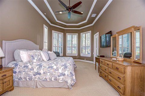 House in Land O' Lakes, Florida 4 bedrooms, 335.28 sq.m. № 1898568 - photo 23