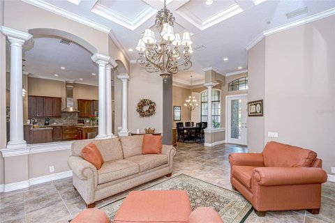 House in Land O' Lakes, Florida 4 bedrooms, 335.28 sq.m. № 1898568 - photo 9