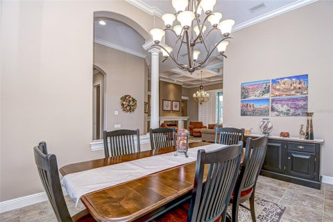 House in Land O' Lakes, Florida 4 bedrooms, 335.28 sq.m. № 1898568 - photo 7