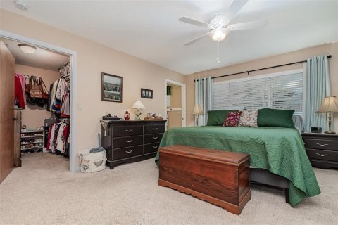 House in Deltona, Florida 3 bedrooms, 207.73 sq.m. № 1533311 - photo 14