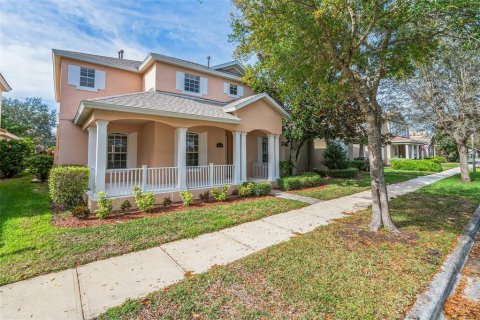 House in Winter Garden, Florida 4 bedrooms, 325.16 sq.m. № 1791257 - photo 1