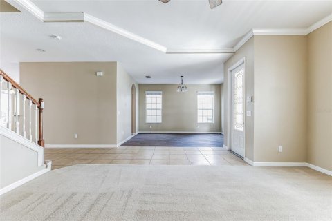 House in Winter Garden, Florida 4 bedrooms, 325.16 sq.m. № 1791257 - photo 13