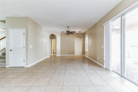 House in Winter Garden, Florida 4 bedrooms, 325.16 sq.m. № 1791257 - photo 12