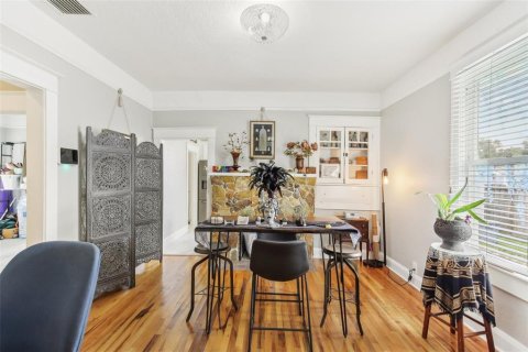 House in Tampa, Florida 2 bedrooms, 100.15 sq.m. № 1749270 - photo 12