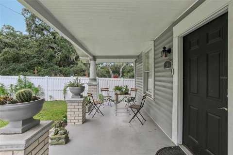 House in Tampa, Florida 2 bedrooms, 100.15 sq.m. № 1749270 - photo 6