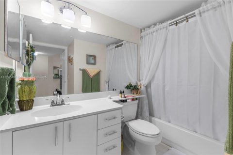Condominio en venta en Sunrise, Florida, 2 dormitorios, 120.77 m2 № 1682305 - foto 22