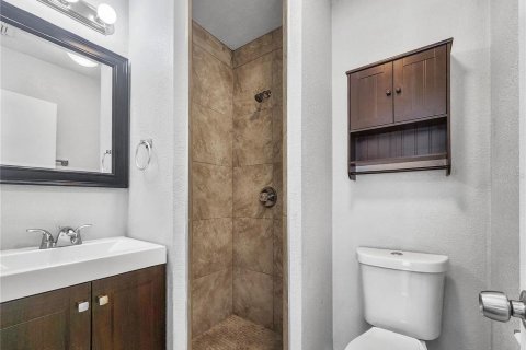 Casa en alquiler en Saint Petersburg, Florida, 3 dormitorios, 115.94 m2 № 1903442 - foto 9