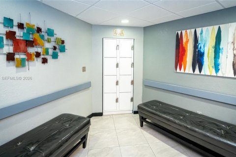 Copropriété à louer à Pembroke Pines, Floride: 2 chambres, 99.41 m2 № 2077359 - photo 20