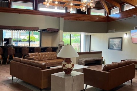 Copropriété à louer à Pembroke Pines, Floride: 2 chambres, 99.41 m2 № 2077359 - photo 29