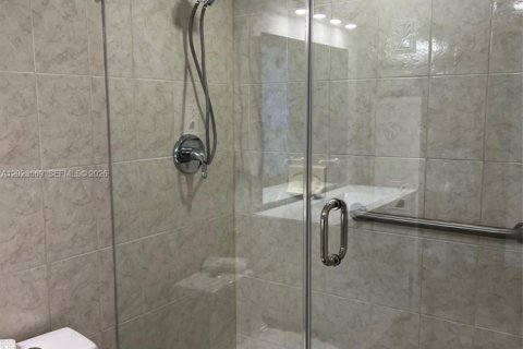 Copropriété à louer à Pembroke Pines, Floride: 2 chambres, 99.41 m2 № 2077359 - photo 5