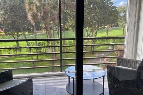 Condo à Pembroke Pines, Floride, 2 chambres  № 2077359