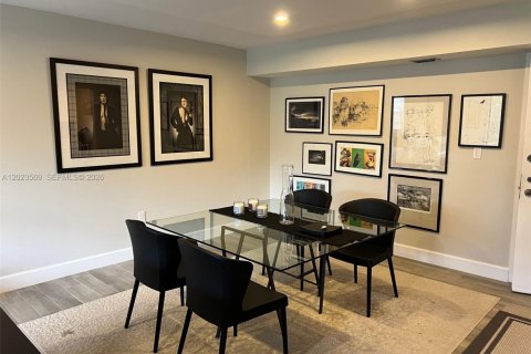 Copropriété à louer à Pembroke Pines, Floride: 2 chambres, 99.41 m2 № 2077359 - photo 3