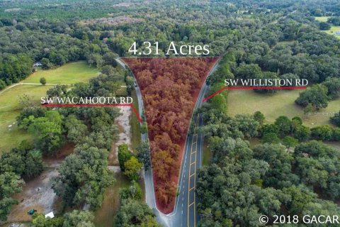 Terreno en venta en Gainesville, Florida № 623001 - foto 1