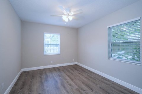House in Tampa, Florida 3 bedrooms, 177.35 sq.m. № 1767281 - photo 28