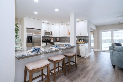 House in Tampa, Florida 3 bedrooms, 177.35 sq.m. № 1767281 - photo 12
