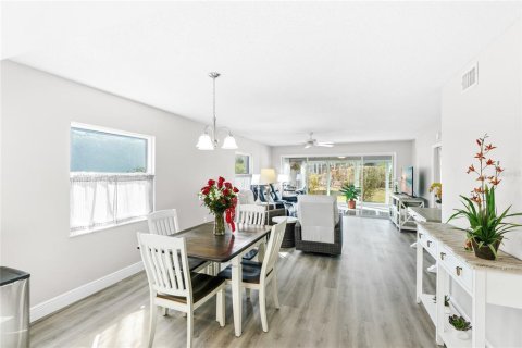 Condo in Holmes Beach, Florida, 2 bedrooms  № 2337484 - photo 5