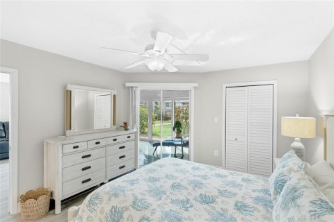 Condo in Holmes Beach, Florida, 2 bedrooms  № 2337484 - photo 16
