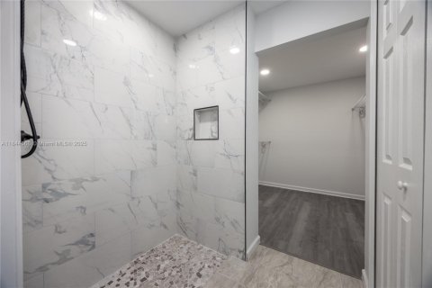 Casa en venta en Gainesville, Florida, 4 dormitorios, 143.44 m2 № 1839720 - foto 28
