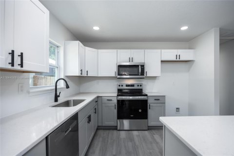Casa en venta en Gainesville, Florida, 4 dormitorios, 143.44 m2 № 1839720 - foto 15