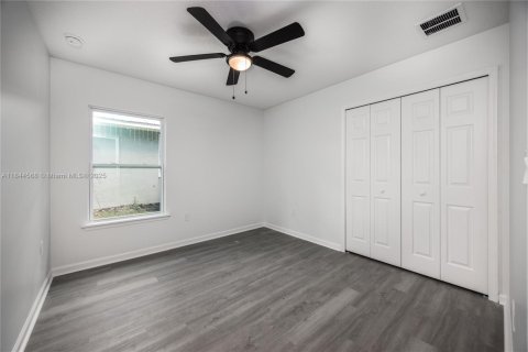 House in Gainesville, Florida 4 bedrooms, 143.44 sq.m. № 1839720 - photo 21