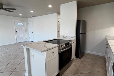 Apartamento en alquiler en Redington Shores, Florida, 2 dormitorios, 102.19 m2 № 1873360 - foto 7