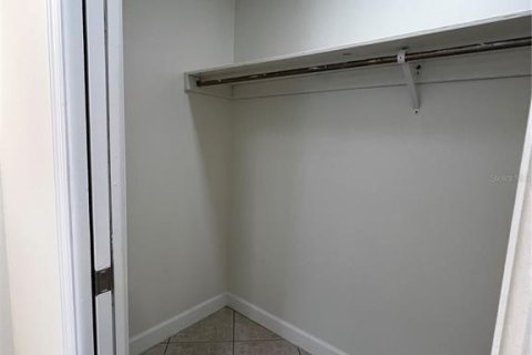 Apartamento en alquiler en Redington Shores, Florida, 2 dormitorios, 102.19 m2 № 1873360 - foto 25