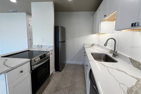 Apartamento en alquiler en Redington Shores, Florida, 2 dormitorios, 102.19 m2 № 1873360 - foto 6