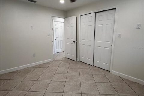 Apartamento en alquiler en Redington Shores, Florida, 2 dormitorios, 102.19 m2 № 1873360 - foto 16