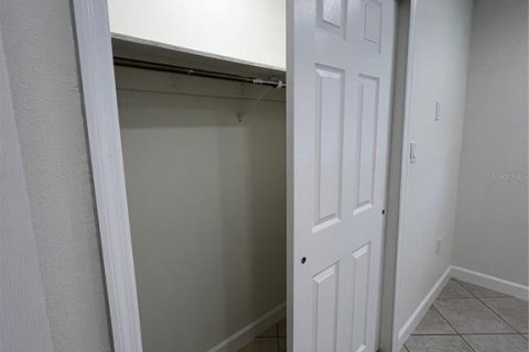 Apartamento en alquiler en Redington Shores, Florida, 2 dormitorios, 102.19 m2 № 1873360 - foto 18
