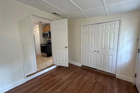 Villa ou maison à louer à Gainesville, Floride: 2 chambres, 97.64 m2 № 2103872 - photo 14