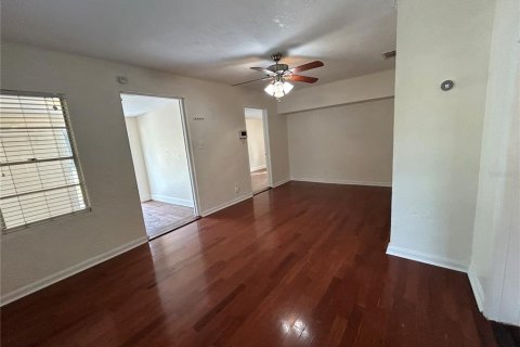 Villa ou maison à louer à Gainesville, Floride: 2 chambres, 97.64 m2 № 2103872 - photo 21