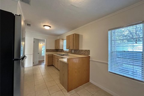 Villa ou maison à louer à Gainesville, Floride: 2 chambres, 97.64 m2 № 2103872 - photo 9