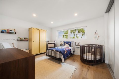 Adosado en venta en North Miami, Florida, 2 dormitorios, 119.1 m2 № 1877560 - foto 16