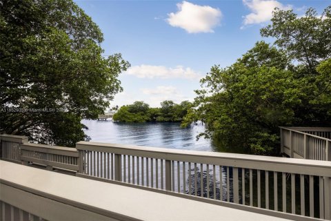 Adosado en venta en North Miami, Florida, 2 dormitorios, 119.1 m2 № 1877560 - foto 28