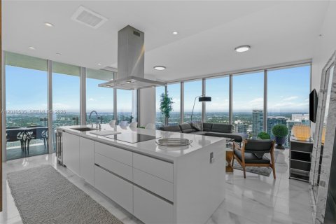 Condo à Miami, Floride, 2 chambres  № 2090842