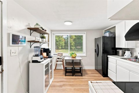 Villa ou maison à vendre à Dunedin, Floride: 2 chambres, 82.5 m2 № 2322605 - photo 11