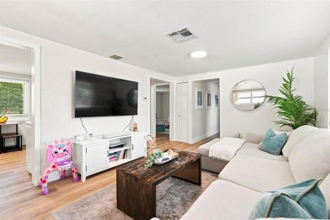 Villa ou maison à vendre à Dunedin, Floride: 2 chambres, 82.5 m2 № 2322605 - photo 6
