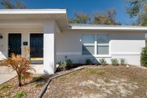 Apartment in Crystal River, Florida 2 bedrooms, 102.19 sq.m. № 2362585