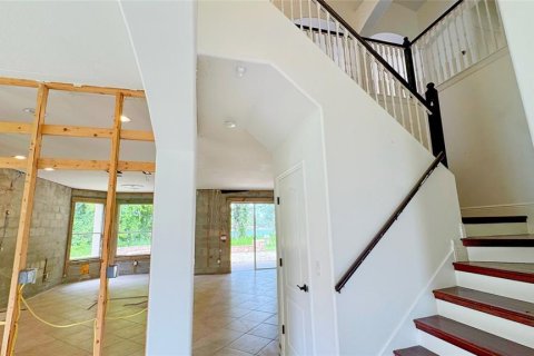 House in Orlando, Florida 4 bedrooms, 294.69 sq.m. № 2321691 - photo 11