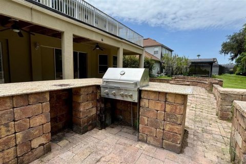 House in Orlando, Florida 4 bedrooms, 294.69 sq.m. № 2321691 - photo 9
