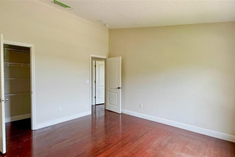 House in Orlando, Florida 4 bedrooms, 294.69 sq.m. № 2321691 - photo 24