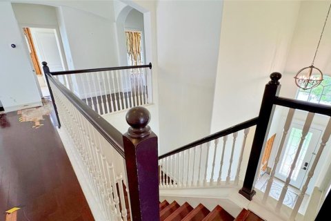 House in Orlando, Florida 4 bedrooms, 294.69 sq.m. № 2321691 - photo 16