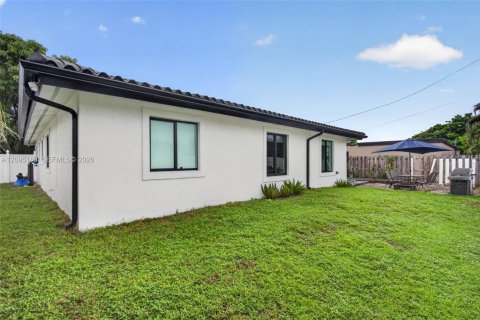 Casa en venta en Pompano Beach, Florida, 3 dormitorios, 178.37 m2 № 2383244 - foto 5