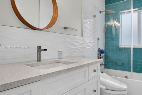 Casa en venta en Pompano Beach, Florida, 3 dormitorios, 178.37 m2 № 2383244 - foto 22
