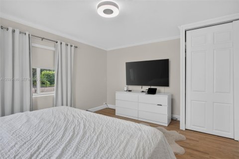 Casa en venta en Pompano Beach, Florida, 3 dormitorios, 178.37 m2 № 2383244 - foto 20