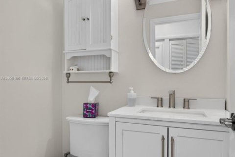 Casa en venta en Pompano Beach, Florida, 3 dormitorios, 178.37 m2 № 2383244 - foto 18