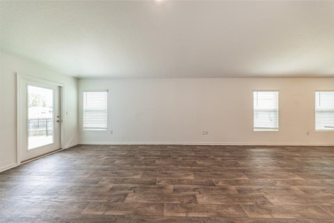Casa en venta en Bunnell, Florida, 4 dormitorios, 142.14 m2 № 2266683 - foto 5