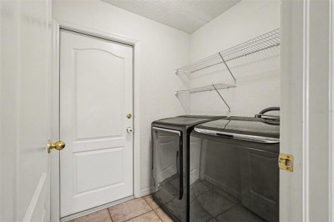 House in Riverview, Florida 4 bedrooms, 196.02 sq.m. № 2226907 - photo 23