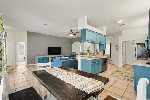 House in Riverview, Florida 4 bedrooms, 196.02 sq.m. № 2226907 - photo 11
